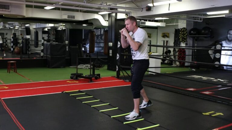 Boxing Footwork Drills for Beginners - Improve Speed and Balance